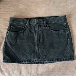 Aritzia The 90’s Ricci Denim Skirt